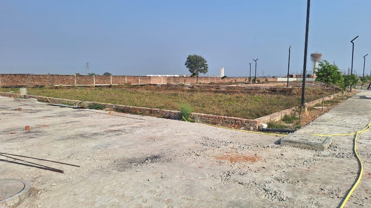 NAKSHATRA GREEN